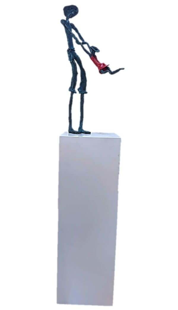 {je_artwork_artwork_medium_id}  {je_artwork_artwork_category_id} titled Father & Daughter (L)